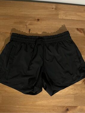 Athleta Black Running Shorts Size 6 Lightweight Athletic